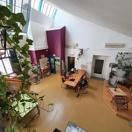 Alter'hostel Auberge de jeunesse *