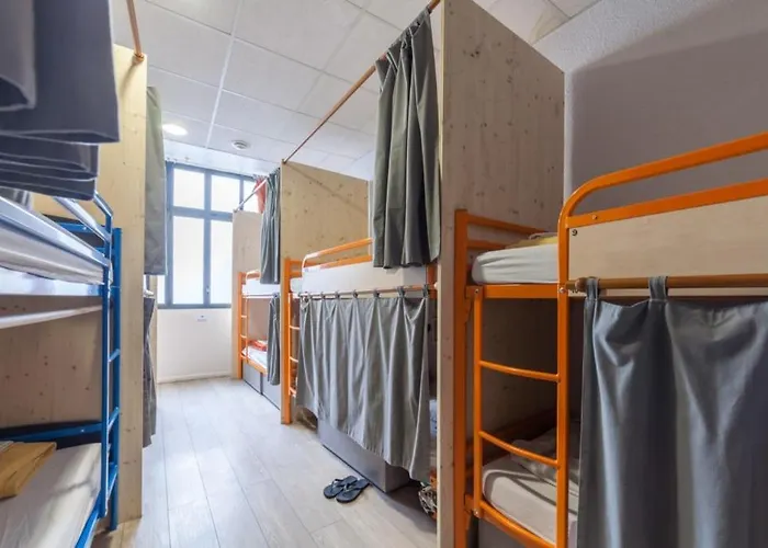 Auberge de jeunesse Alter'hostel *