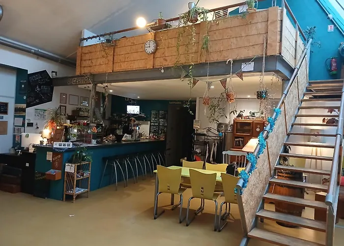 Alter'hostel Auberge de jeunesse *