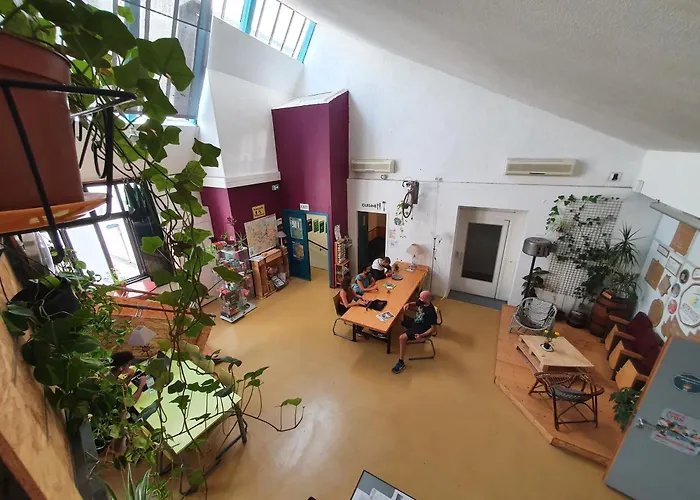 Alter'hostel Auberge de jeunesse *