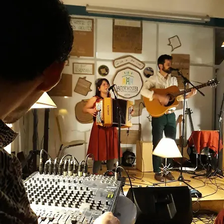 Alter'hostel ליון